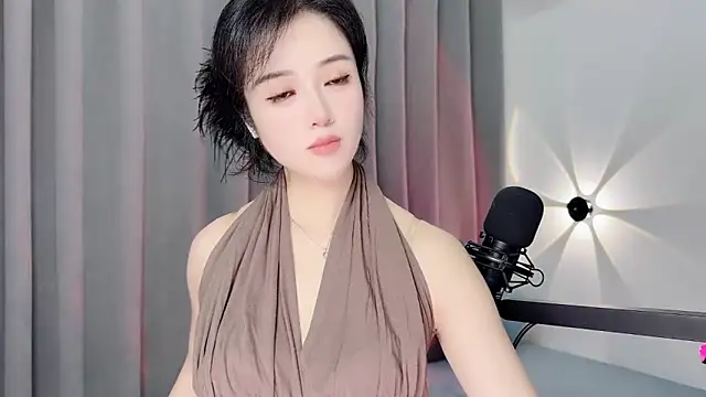 Momo-Wow webcam