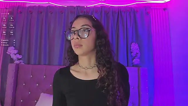 Sarah_Moon1 webcam