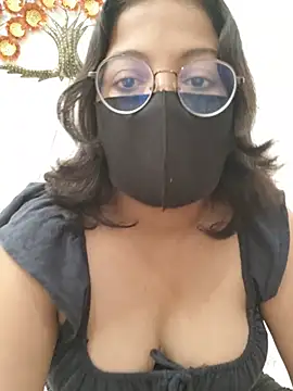 hottydisha webcam