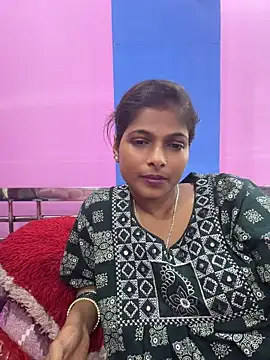 SUZY_QUEEN01 webcam