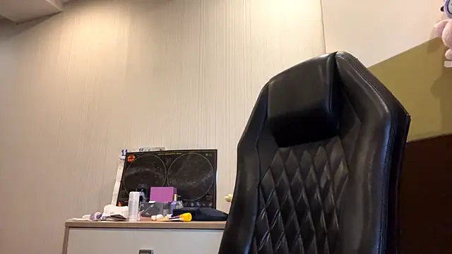 MnemonicSimplism live cam on StripChat