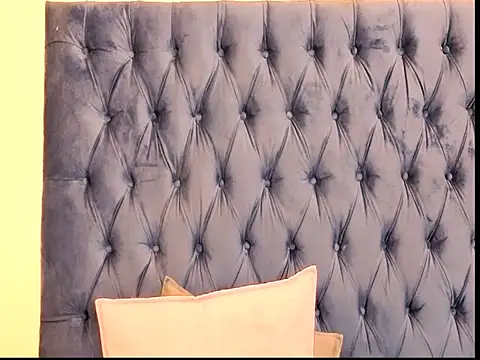 BellaBombShellX webcam