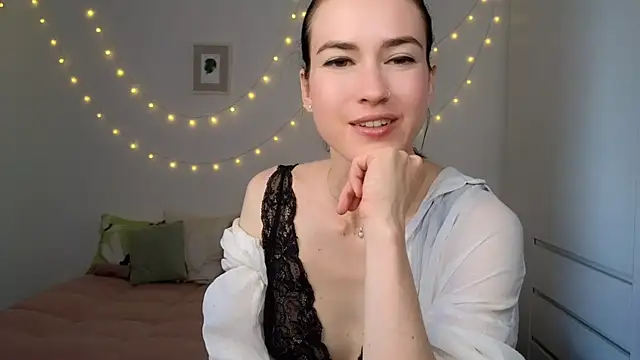 AliciaNewell live cam on StripChat
