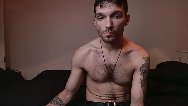 JackDesFeux live cam on StripChat