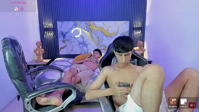 Umeyette - Couple webcam sex chat