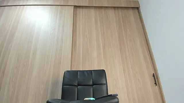Menthonix - Trans webcam sex chat