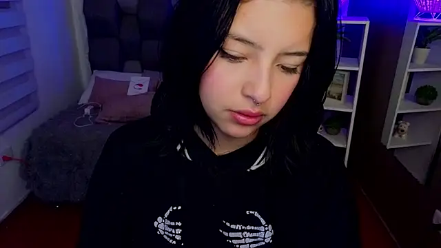 Ndana42 - Female webcam sex chat