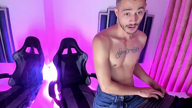 Damiam_23 live cam on StripChat