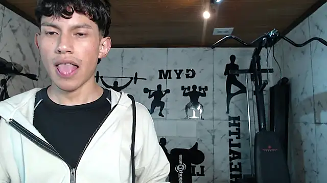 Pierre_Leroy_ live cam on StripChat