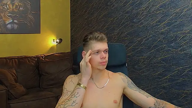 NicoTroy live cam on StripChat