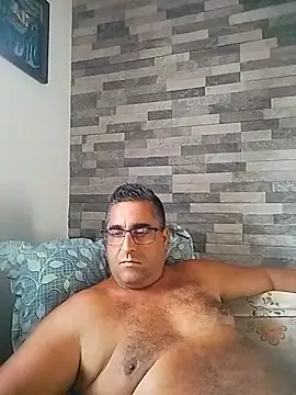 ADRIAN_ADI40 live cam on StripChat