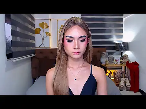 Модель: JuicyCockThea