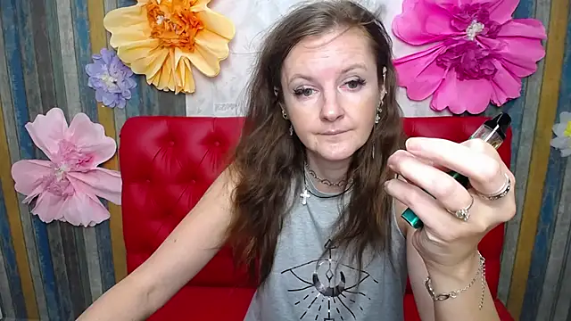 MeganPirs webcam