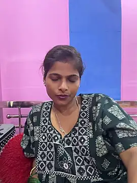 SUZY_QUEEN01 webcam