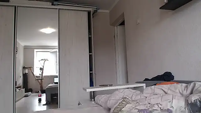 delightful_sofi webcam