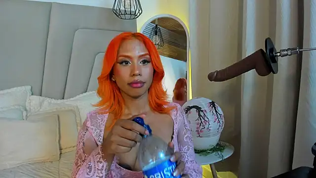 Nicole_Brown1126 webcam