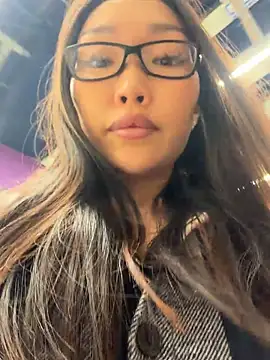 trytomakememoam webcam