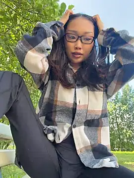 trytomakememoam webcam