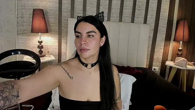 Hannah_Cross webcam