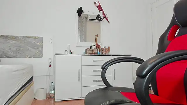 anisialuna_ webcam