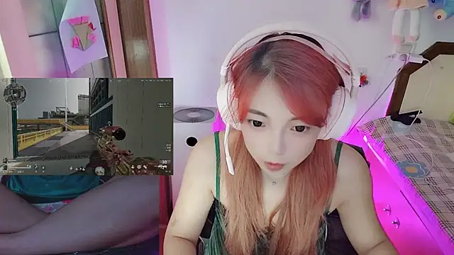 Song_99 webcam