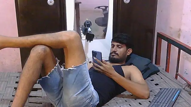 HotXKrish webcam