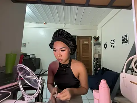 PinayLina18 webcam