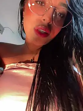 Linda_Saenz_ webcam