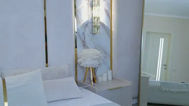 Lili_Lohan webcam