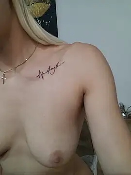 DaisyLuvsYou_ webcam
