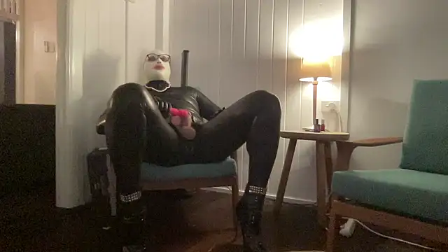 Paramariborubber webcam