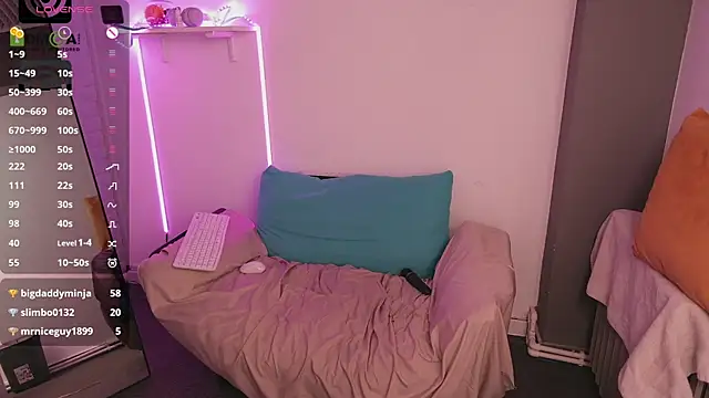 Maya_Carlisle webcam