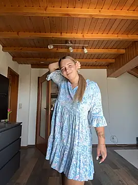 Naomi-Klein webcam