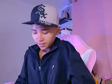 Eithan_88 webcam