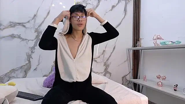 Andrew16__Re webcam