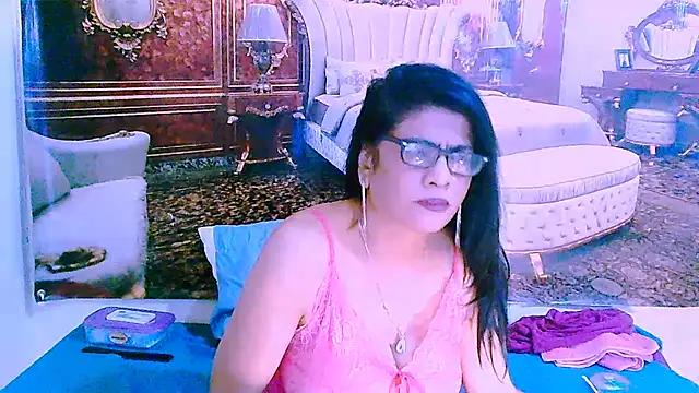 IndianAllure webcam