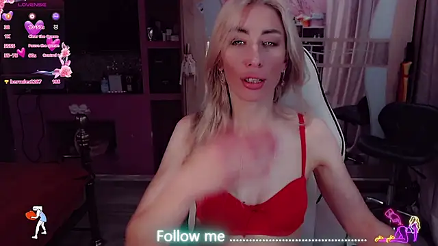 AnnieGOld_ webcam