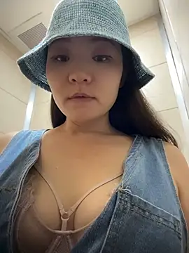 xiaoxiaocheng678 webcam