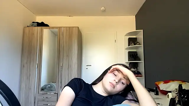 SpanishRooter webcam