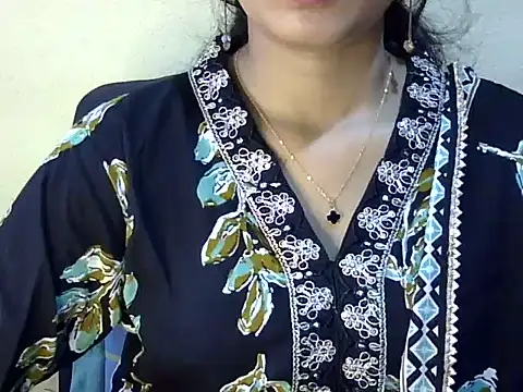 Shab_M live cam on StripChat