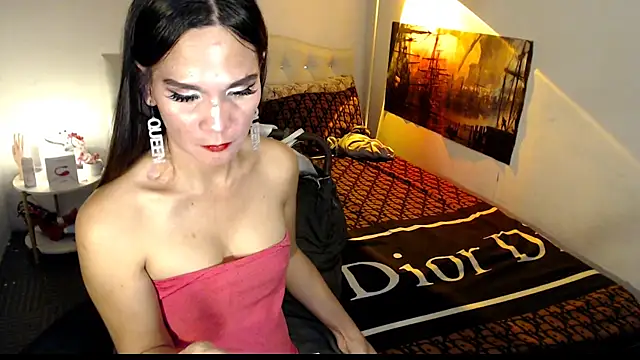 NinaDOM4CUM webcam