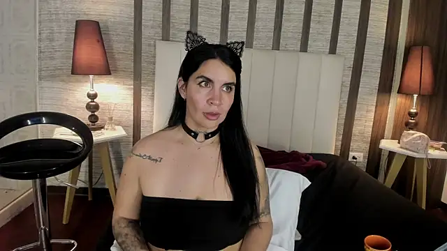 Hannah_Cross webcam