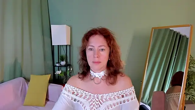 LeticiaRomano live sex cam