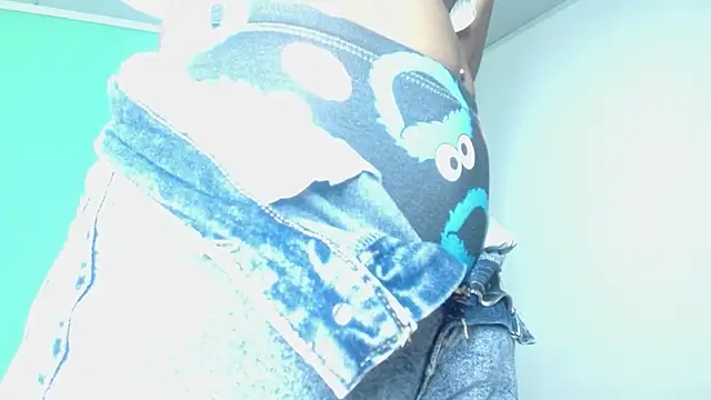 avaleri_cherry webcam