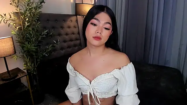 AsianHugecockAnna webcam