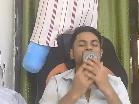 Stubborndesiboy webcam