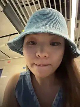 xiaoxiaocheng678 - Xiaoxiaocheng678's free webcam - UK Sex Cams