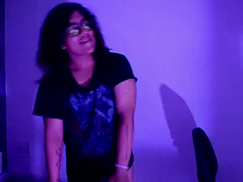 jessie_dark30 webcam
