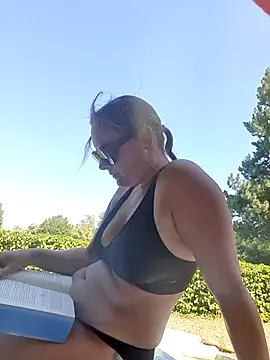 Hot_Milf_Denise webcam