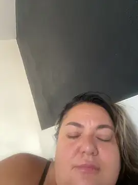 MikyVesela webcam